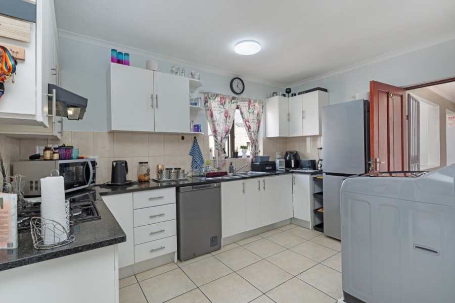 3 Bedroom Property for Sale in Parklands Western Cape